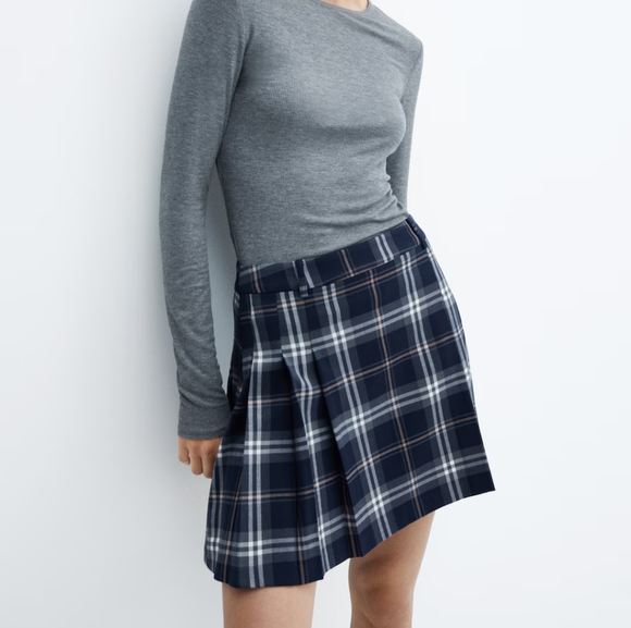 Mango Pleated Mini Skirt - Picture 3 of 11